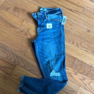 NWT Old Navy Rockstar Super Skinny High Rise Ankle Length Jeans sz 2